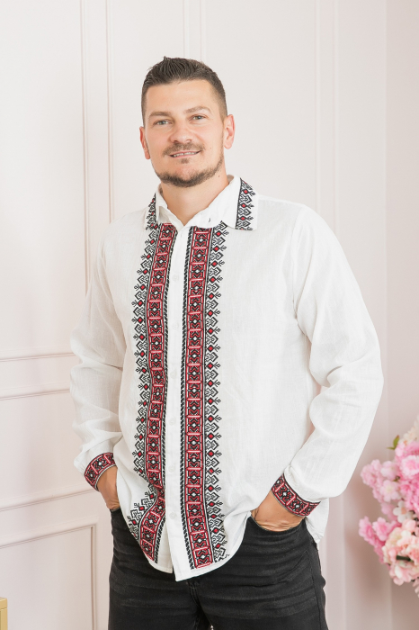 Camasa barbateasca traditionala alba cu motiv geometric rosu Razvan 01 [3]