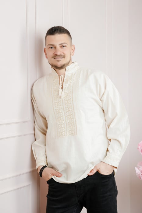 Camasa barbateasca traditionala crem cu motiv geometric auriu Teodor 01 [3]