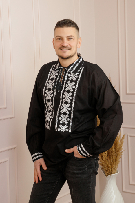 Camasa barbateasca traditionala neagra cu motiv floral alb Vladimir [3]