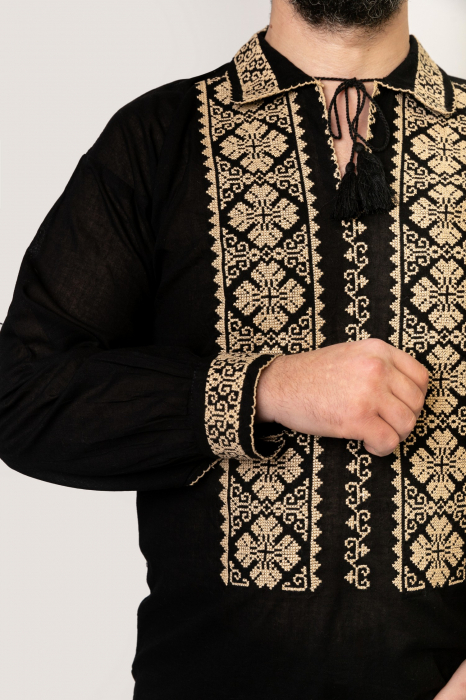 Camasa barbateasca traditionala neagra cu motiv geometric crem Bogdan 01 [2]