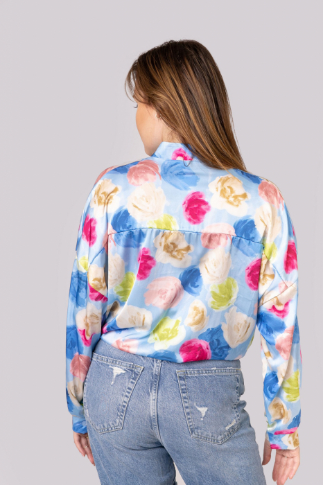 Camasa bleu cu imprimeu floral si nod in talie [3]