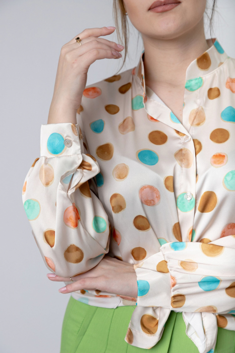 Camasa crem cu buline si nod in talie [2]