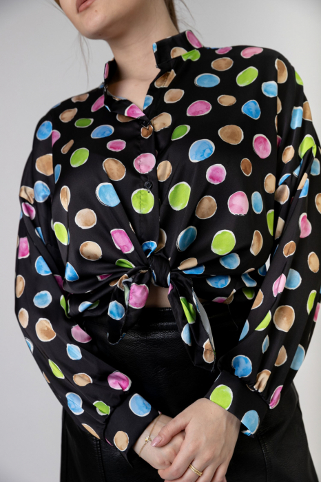 Camasa neagra cu buline si nod in talie [2]
