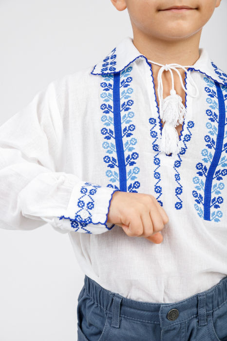 Camasa traditionala de baieti alba cu motiv floral albastru Albert [2]
