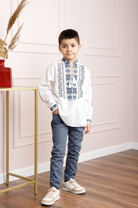 Camasa traditionala de baieti alba cu motiv floral albastru Mugur [4]