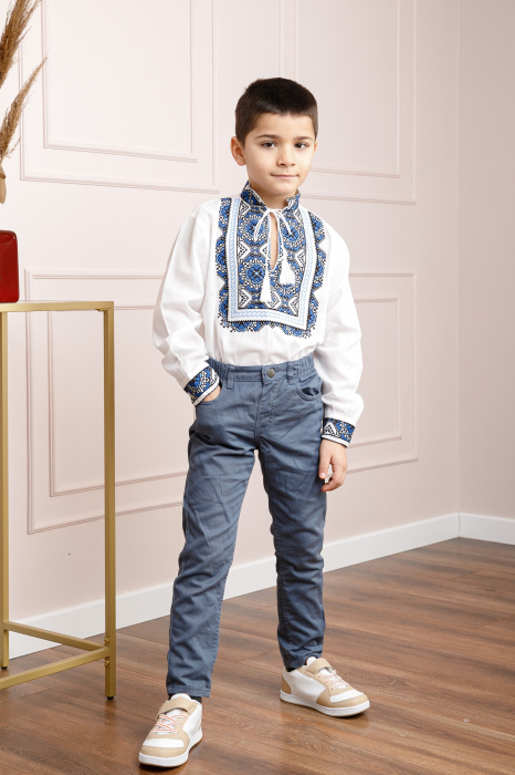 Camasa traditionala de baieti alba cu motiv floral albastru Nicolas [3]
