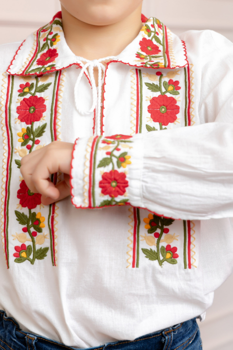 Camasa traditionala de baieti alba cu motiv floral rosu Casian [2]