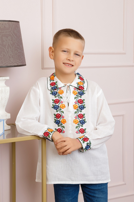 Camasa traditionala de baieti alba cu motiv floral tricolor Gabriel [3]