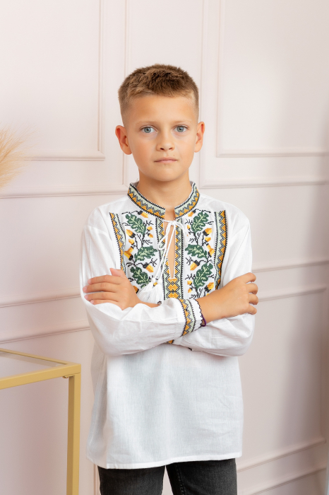 Camasa traditionala de baieti alba cu motiv floral verde Dominic 04