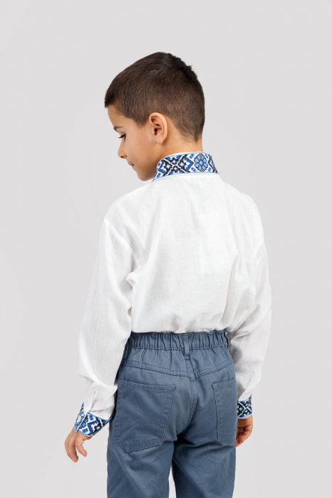 Camasa traditionala de baieti alba cu motiv geometric albastru Darius 01 [3]