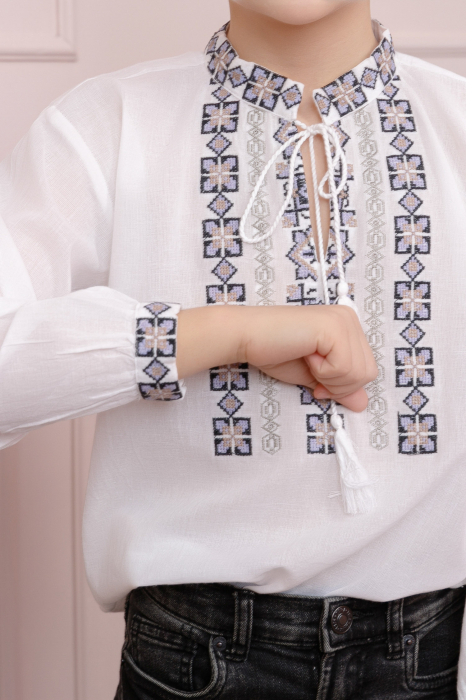 Camasa traditionala de baieti alba cu motiv geometric mov Mihnea [2]