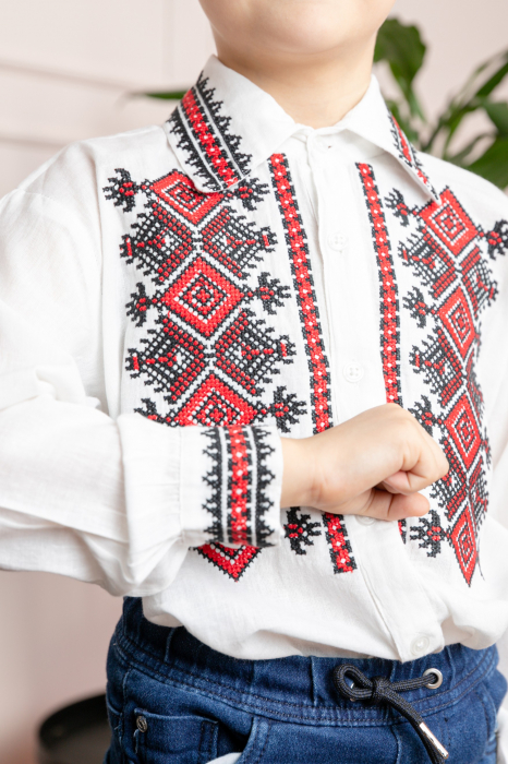 Camasa traditionala de baieti alba cu motiv geometric rosu Bogdan 01 [2]