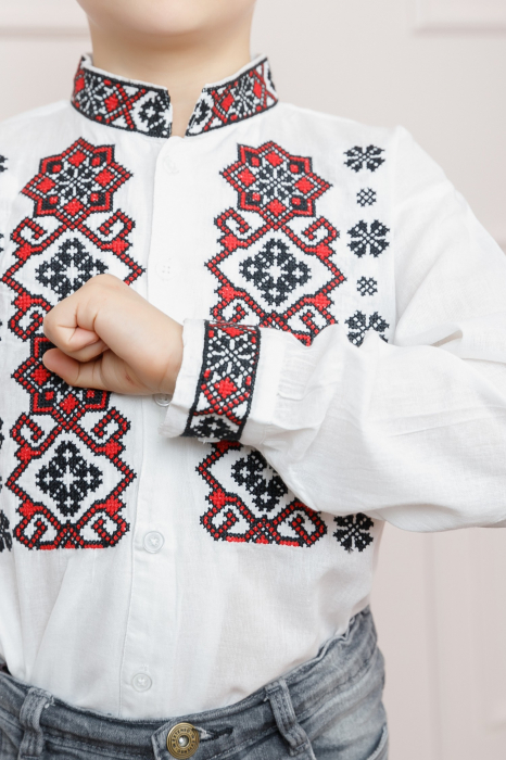 Camasa traditionala de baieti alba cu motiv geometric rosu Radu 01 [2]