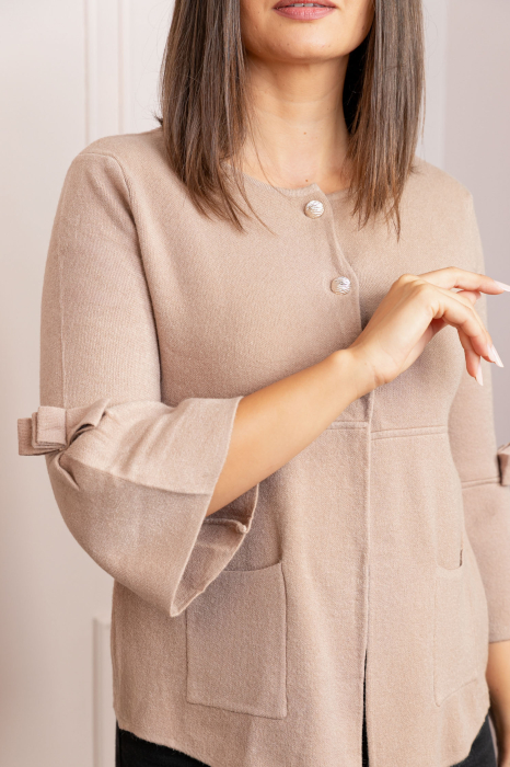 Cardigan dama crem cu nasturi si buzunare Rosemary [2]