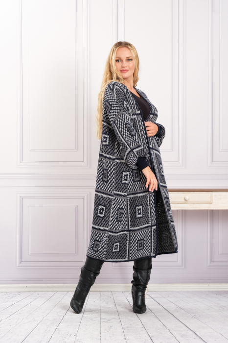 Cardigan tricotat gri cu model geometric negru [4]