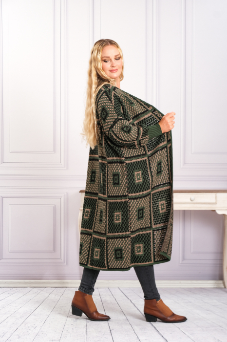 Cardigan tricotat kaki cu model geometric crem [2]