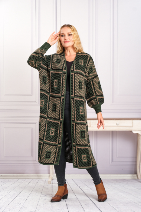 Cardigan tricotat kaki cu model geometric crem [5]