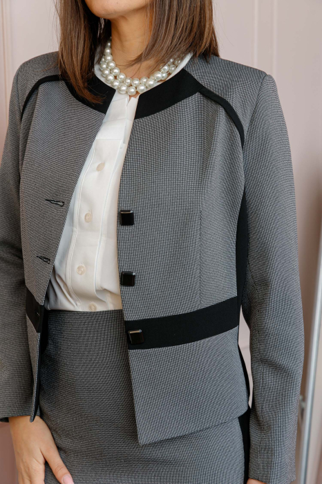 Compleu dama Bernadette gri elegant cu sacou si fusta [2]