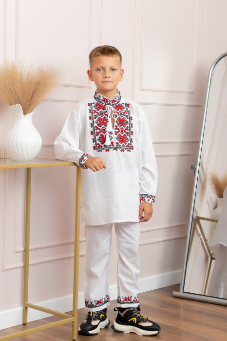Compleu traditional alb pentru baieti cu motiv geometric rosu Emil 02 [1]