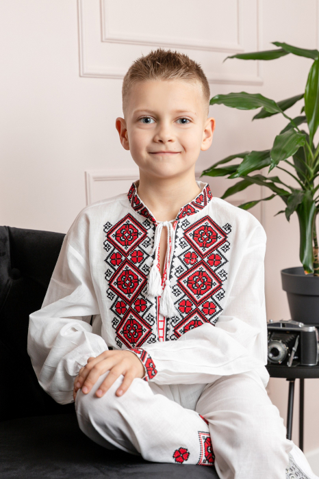 Compleu traditional alb pentru baieti cu motiv geometric rosu Radu [3]