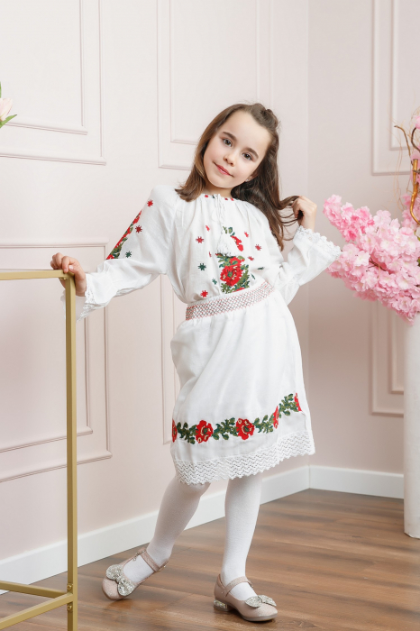 Compleu traditional alb pentru fetite cu motiv floral rosu Darina [5]