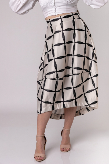 Fusta asimetrica cu model geometric bicolor [3]