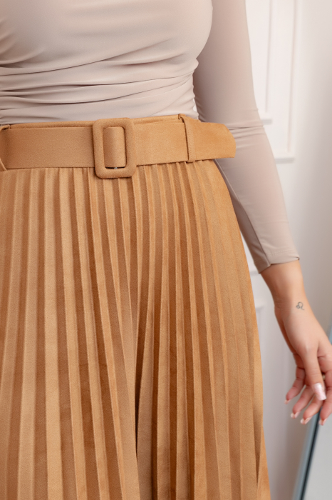 Fusta midi plisata Delilah din piele intoarsa ecologica cu centura in talie - Camel [2]