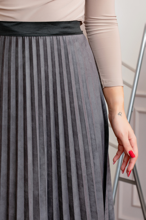 Fusta midi plisata Shannon din piele intoarsa ecologica - Gri [2]