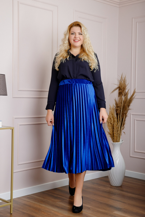Fusta plisata plus size din catifea albastra Valentina [4]