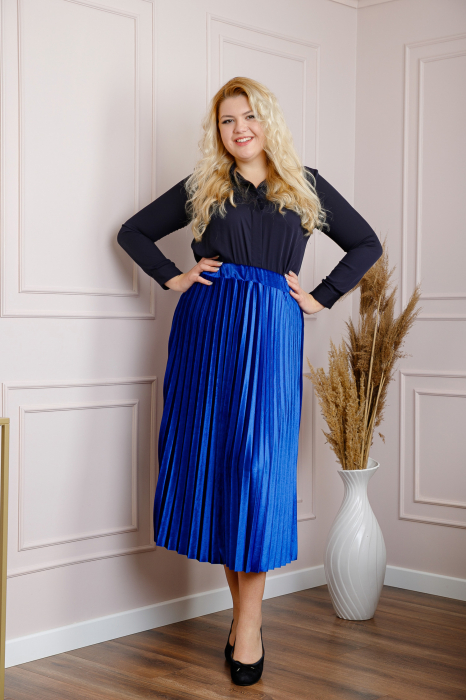 Fusta plisata plus size din catifea albastra Valentina [3]