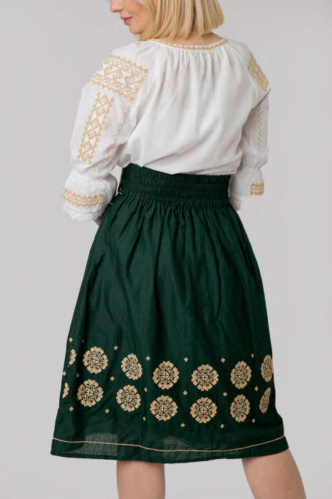Fusta traditionala verde cu broderie florala crem Eva 04 [4]