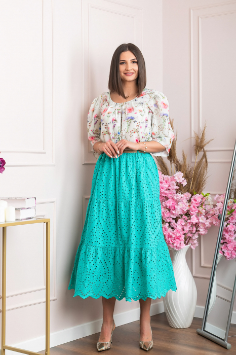 Fusta turcoaz deschis boho chic cu perforatii si curea in talie [4]