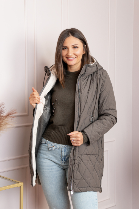 Geaca dama lunga matlasata maro taupe cu gluga Kaia