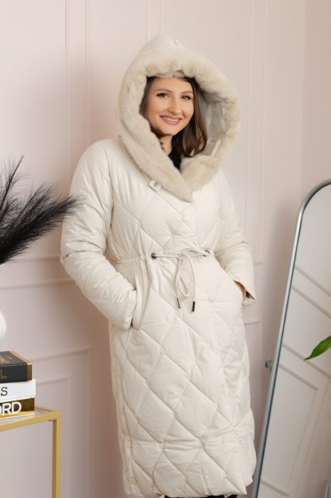 Geaca lunga eleganta matlasata din fas Kimberly cu gluga imblanita - Ivoire [3]