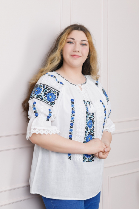 Ie traditionala alba cu motiv floral albastru Mihaela 02 [3]