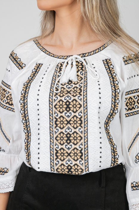 Ie traditionala alba cu motiv floral crem Atena 02 [2]