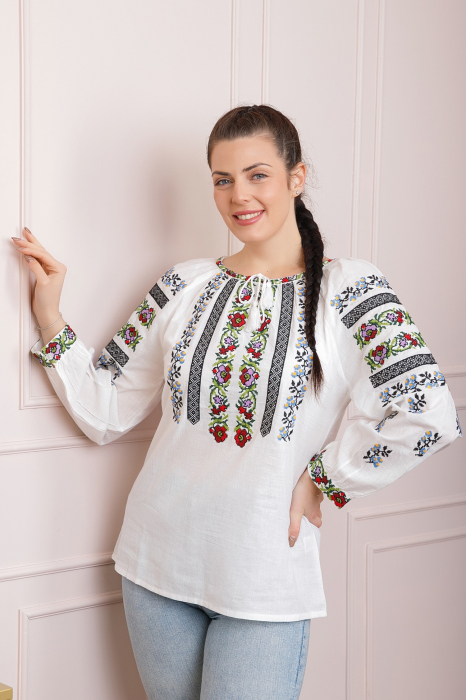 Ie traditionala alba cu motiv floral multicolor Aliona 01