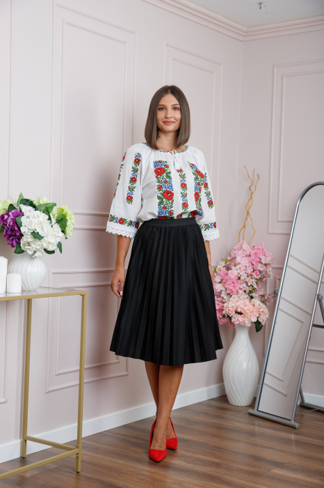 Ie traditionala alba cu motiv floral multicolor Florentina [4]