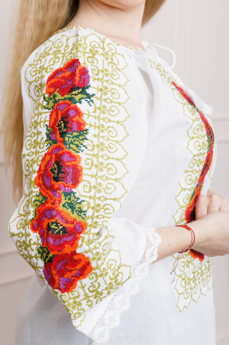 Ie traditionala alba cu motiv floral rosu Anda [2]