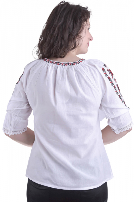 Ie traditionala alba cu motiv floral rosu Carolina 01 [3]