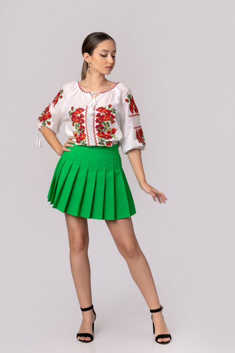 Ie traditionala alba cu motiv floral rosu Mia [4]