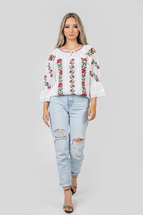 Ie traditionala alba cu motiv floral rosu Roza [4]