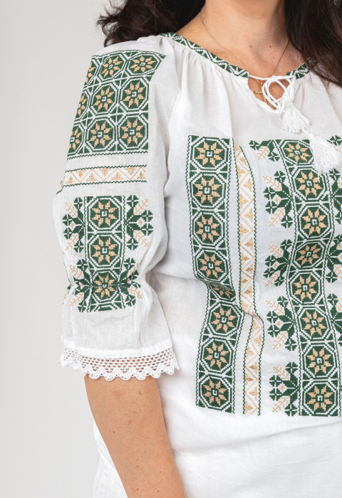 Ie traditionala alba cu motiv floral verde Sanziana 02 [2]