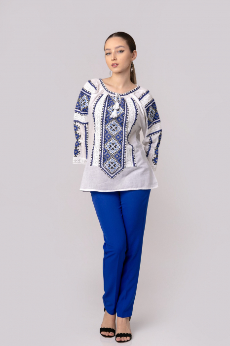 Ie traditionala alba cu motiv geometric albastru Paraschiva 04 - maneca scurta [4]