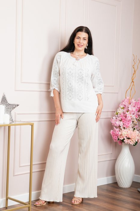 Ie traditionala alba cu motiv geometric argintiu Emanuela [8]