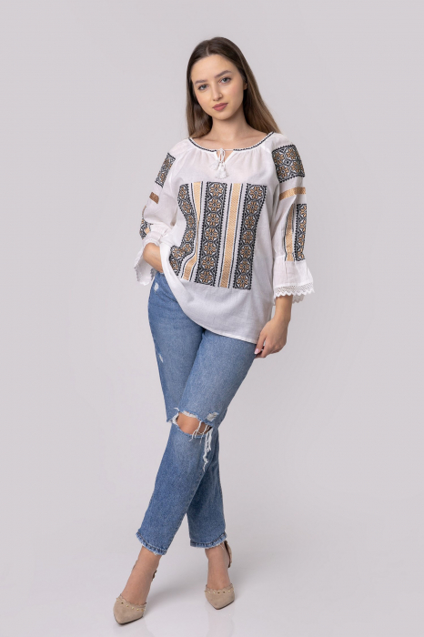 Ie traditionala alba cu motiv geometric auriu Draga 01 [4]