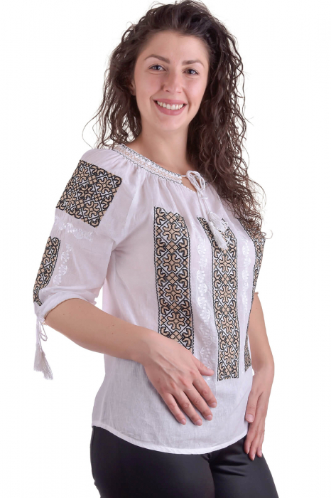 Ie traditionala alba cu motiv geometric crem Silvia 03 [2]