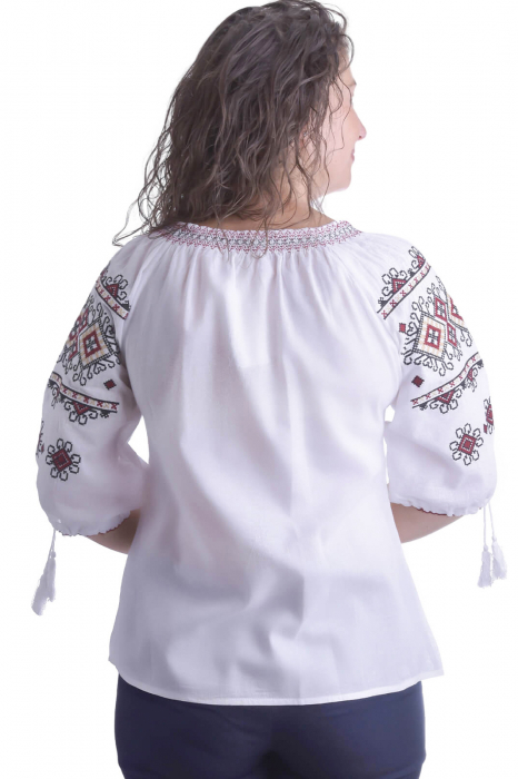 Ie traditionala alba cu motiv geometric multicolor Dorina 03 [3]