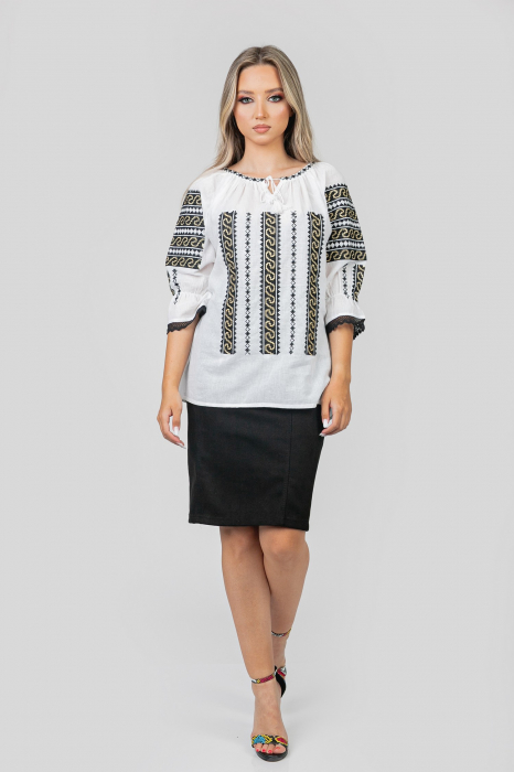 Ie traditionala alba cu motiv geometric negru Andrada 02 [4]