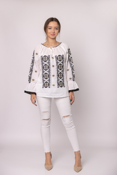 Ie traditionala alba cu motiv geometric negru Cornelia - maneca lunga [4]